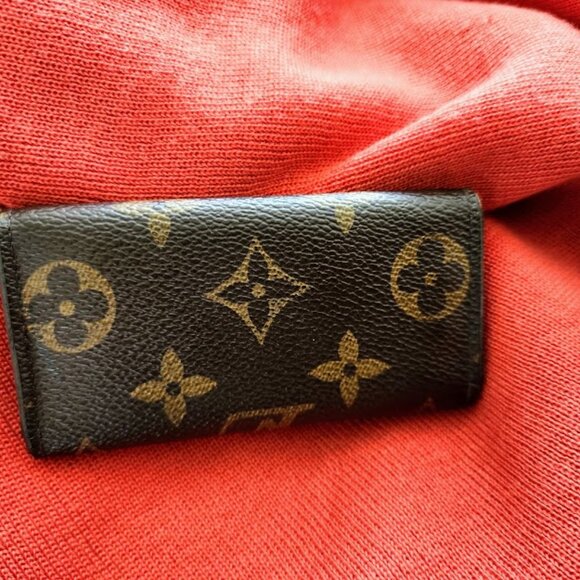 Louis Vuitton Monogram 4 Key Holder - Picture 5 of 12